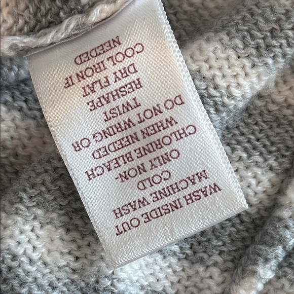 SO XS Gray and White Crew Neck Sweater with Lace Trim - Picture 10 of 10